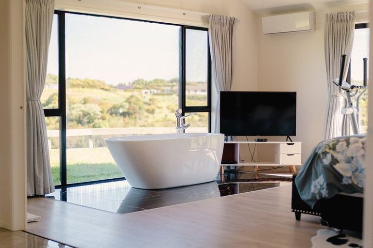 Photo of property in 20 Old Lexie Way, Pokeno, 2471