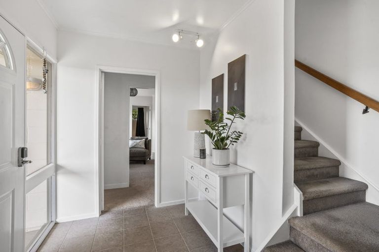 Photo of property in 11 Hague Place, Birkenhead, Auckland, 0626