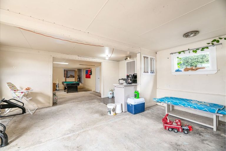 Photo of property in 86 Harrington Road, Henderson, Auckland, 0610