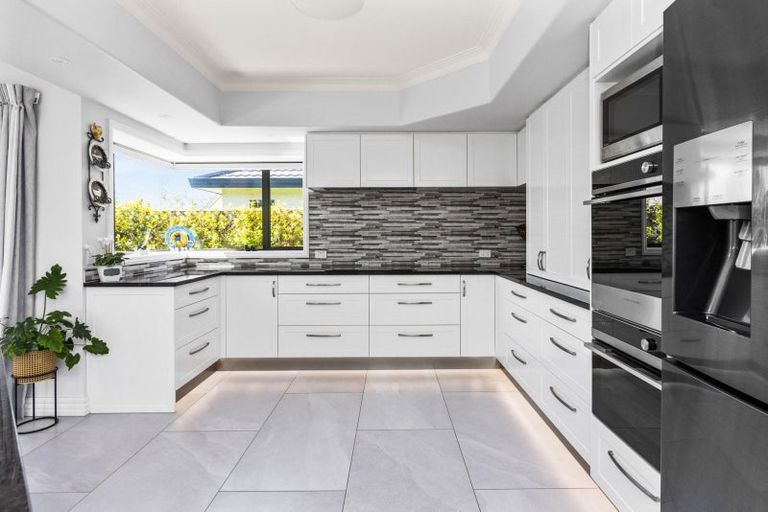 Photo of property in 36 Kensington Drive, Taradale, Napier, 4112