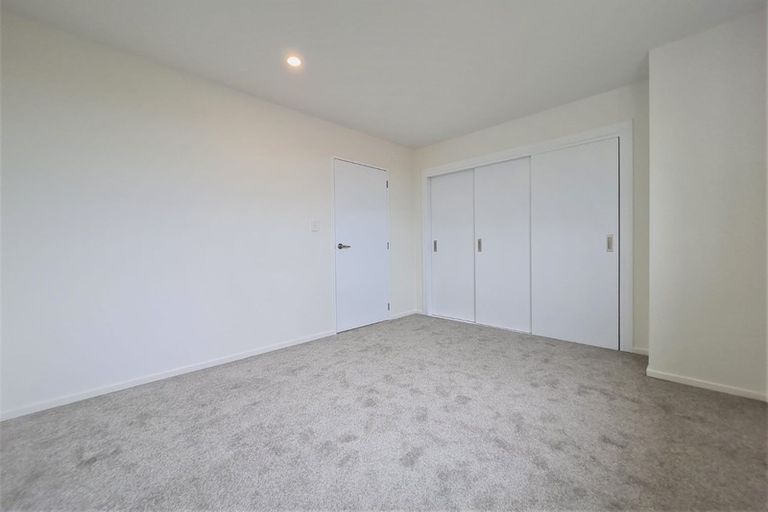 Photo of property in 6b Poruru Close, Papakura, 2110