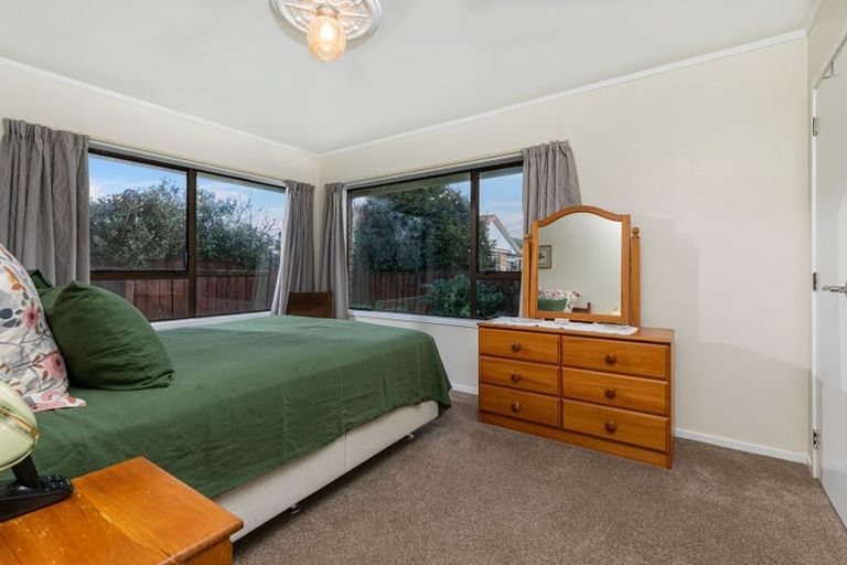 Photo of property in 4/66 Rathgar Road, Henderson, Auckland, 0610