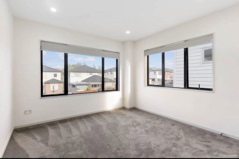 Photo of property in 12 Fong Road, Flat Bush, Auckland, 2019