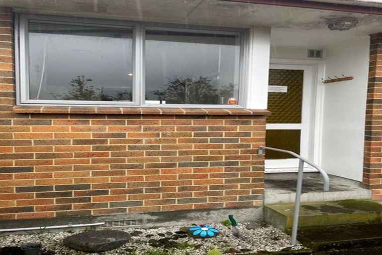 Photo of property in 8f2- Liverpool Street, Trentham, Upper Hutt, 5018