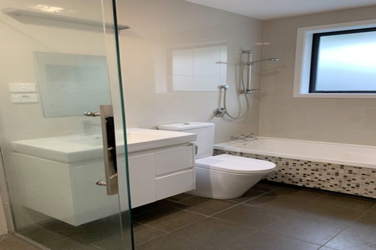 Photo of property in 14 Peel Street, Strowan, Christchurch, 8052