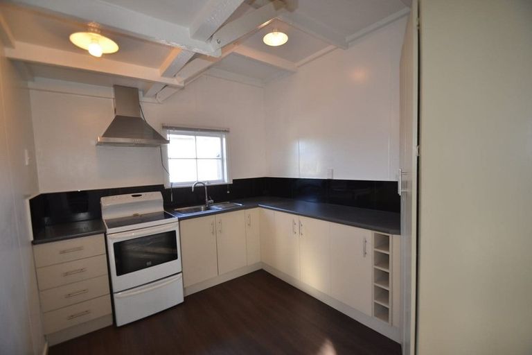 Photo of property in 17 Grenville Street, Waltham, Christchurch, 8011