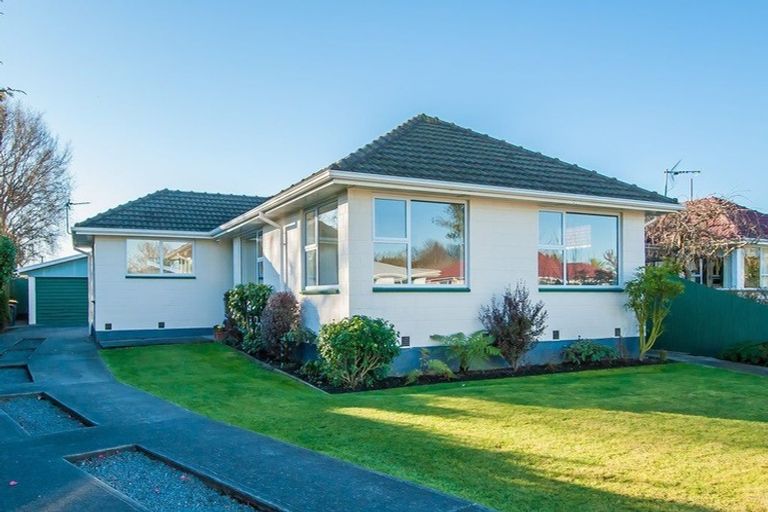 Photo of property in 16 Steele Street, Hornby, Christchurch, 8042