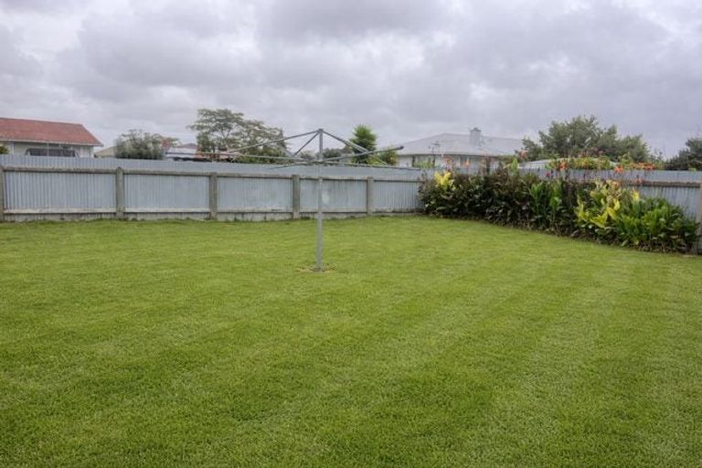 Photo of property in 704 Kiwi Street, Camberley, Hastings, 4120