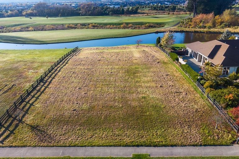 Photo of property in 22 Mapleham Drive, Pegasus, 7612