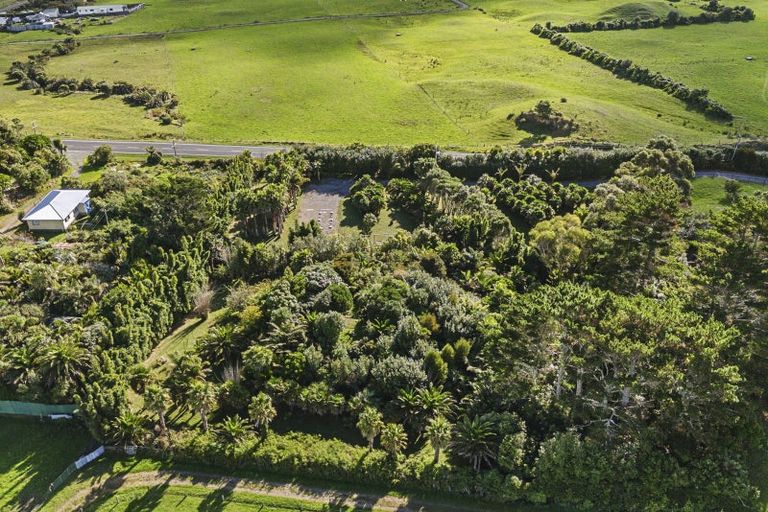 Photo of property in 6388a South Road, Pungarehu, 4685