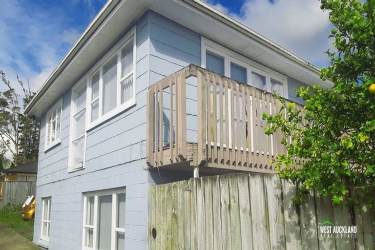 Photo of property in 170 Henderson Valley Road, Henderson, Auckland, 0612