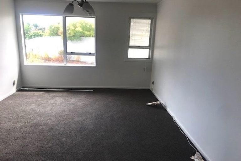 Photo of property in 10 Hadfield Place, Paraparaumu Beach, Paraparaumu, 5032