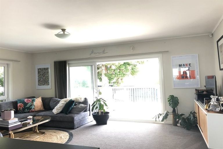 Photo of property in 1/84 Rosier Road, Glen Eden, Auckland, 0602
