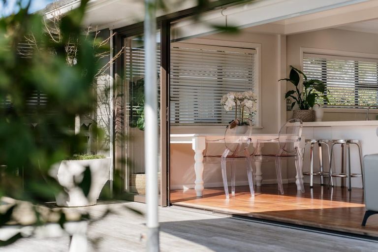 Photo of property in 1/8 Waller Avenue, Bucklands Beach, Auckland, 2012