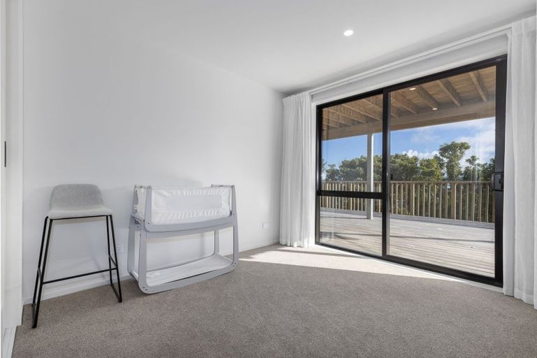 Photo of property in 94 Kotare Street, Waikanae, 5036