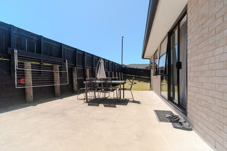 Photo of property in 6 Topsail Way, Whitby, Porirua, 5024