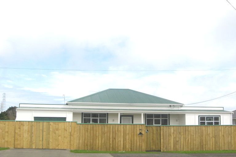 Photo of property in 142 Ngamotu Road, Spotswood, New Plymouth, 4310