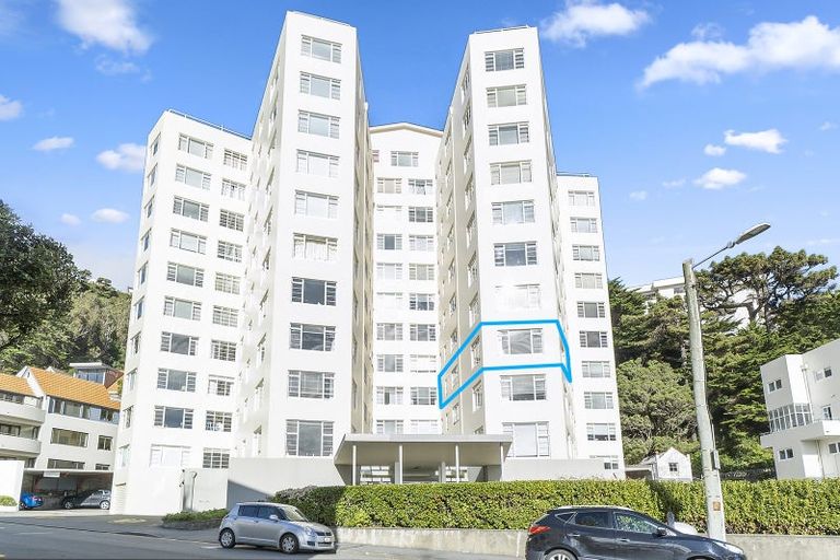 Photo of property in Wharenui Apartments, 274 Oriental Parade, Oriental Bay, Wellington, 6011