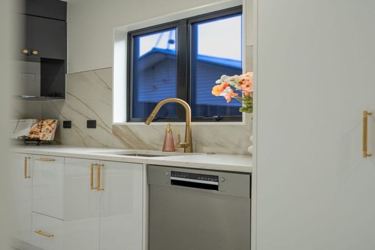 Photo of property in 35c Hamilton Road, Papatoetoe, Auckland, 2025