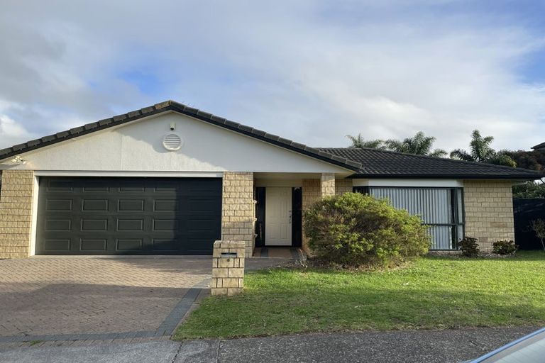 Photo of property in 6 Franshell Crescent, East Tamaki, Auckland, 2013