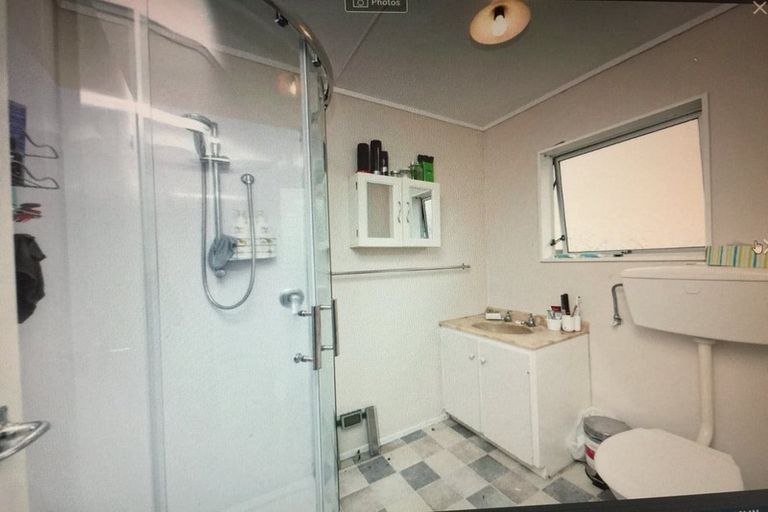 Photo of property in 1 Charles Major Place, Hawera, 4610