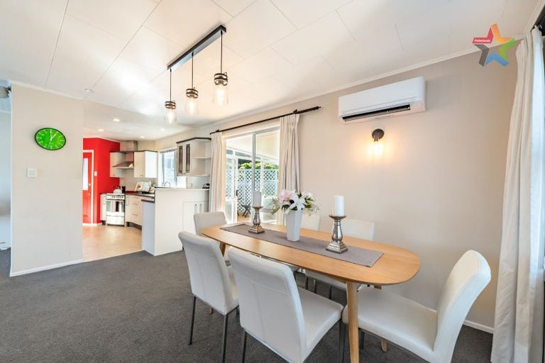 Photo of property in 11 Mimihau Grove, Wainuiomata, Lower Hutt, 5014