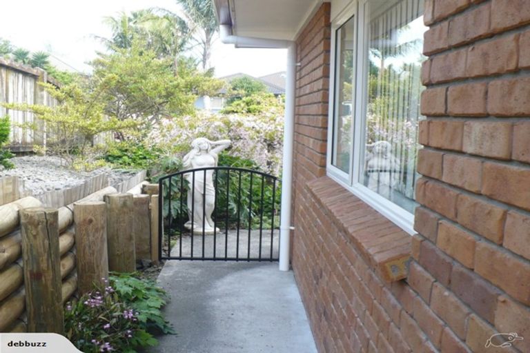 Photo of property in 25 Waitoa Street, Waiuku, 2123