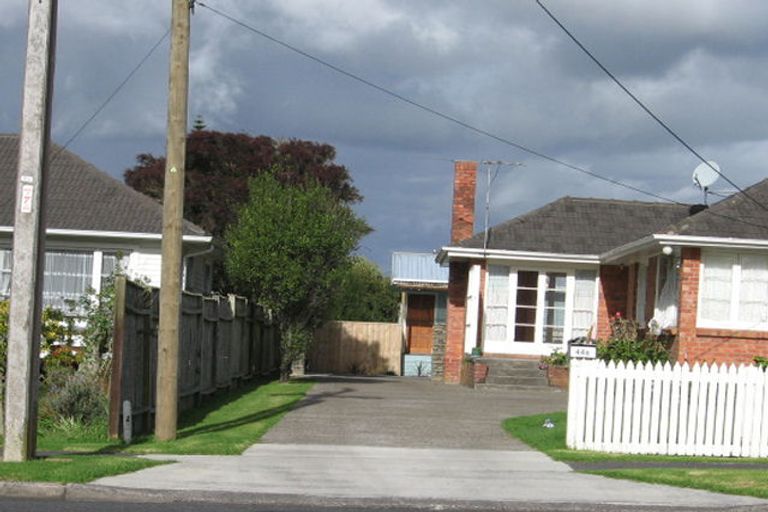Photo of property in 44a Matipo Road, Te Atatu Peninsula, Auckland, 0610