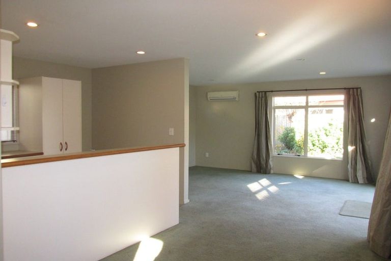 Photo of property in 35 Parade Court, Addington, Christchurch, 8024