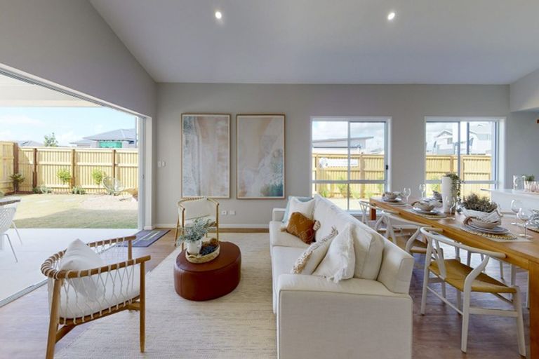 Photo of property in 115 Mclarin Road, Glenbrook, Waiuku, 2681