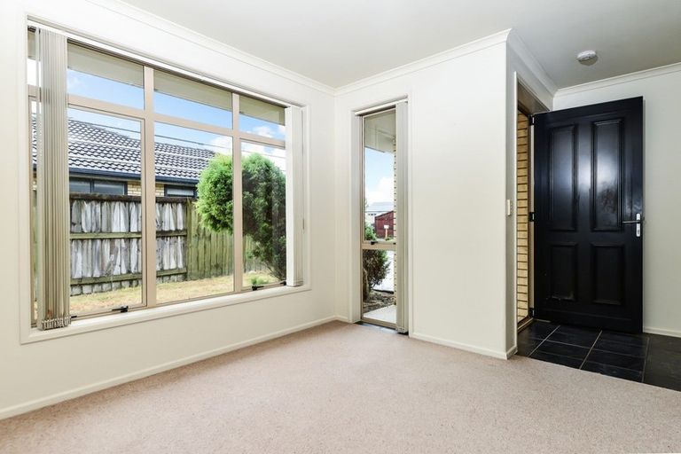 Photo of property in 5 Kingroyal Lane, Hamilton East, Hamilton, 3216