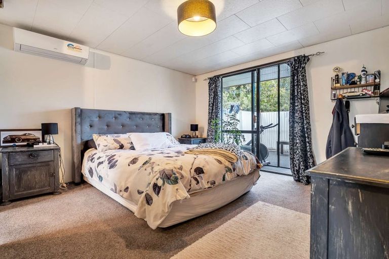 Photo of property in 32 Cemetery Road, Waiuku, 2123