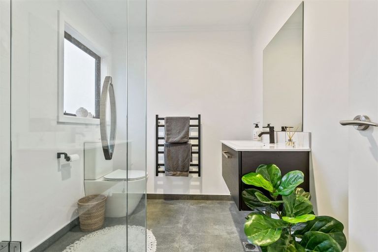 Photo of property in 38 Mapou Road, Hobsonville, Auckland, 0616