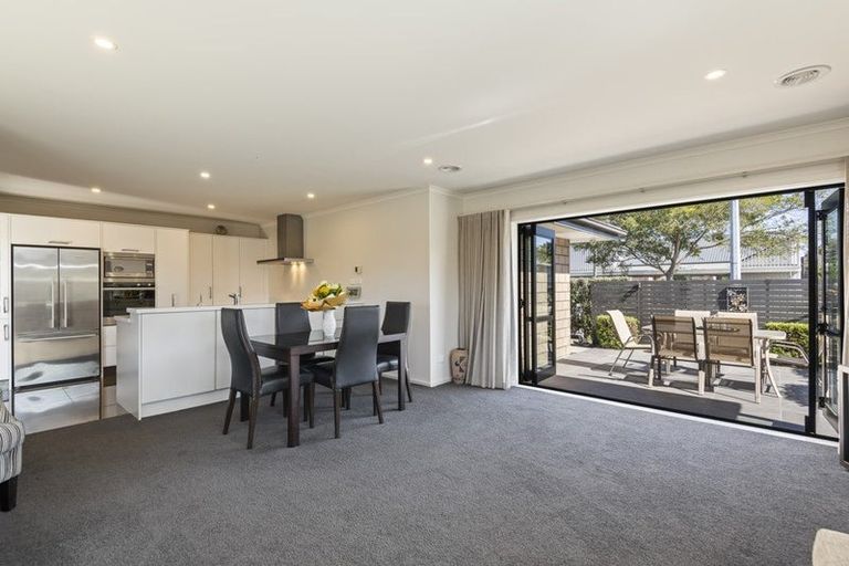Photo of property in 1/1 Church Street, Terrace End, Palmerston North, 4410