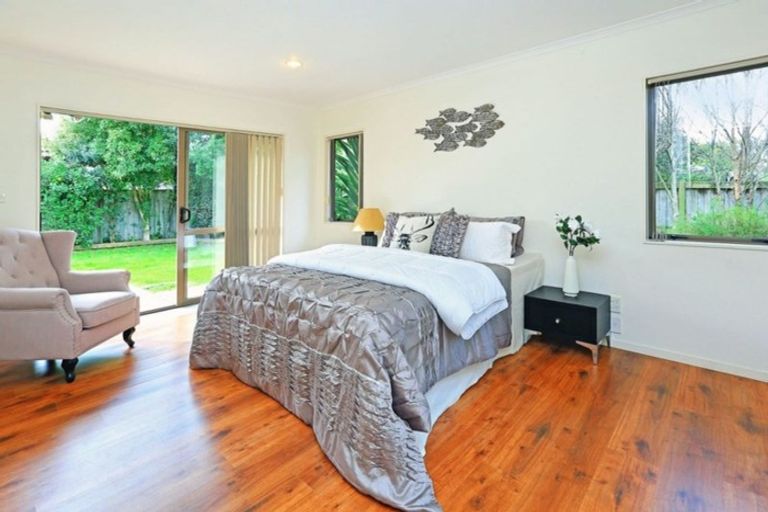 Photo of property in 4 Cambrian Crescent, Flat Bush, Auckland, 2016