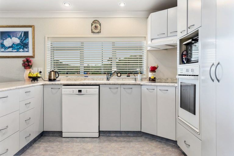 Photo of property in 118 Hillcrest Road, Whakatane, 3120