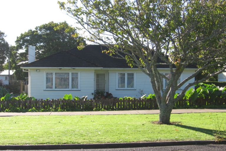 Photo of property in 47 Cambridge Terrace, Papatoetoe, Auckland, 2025