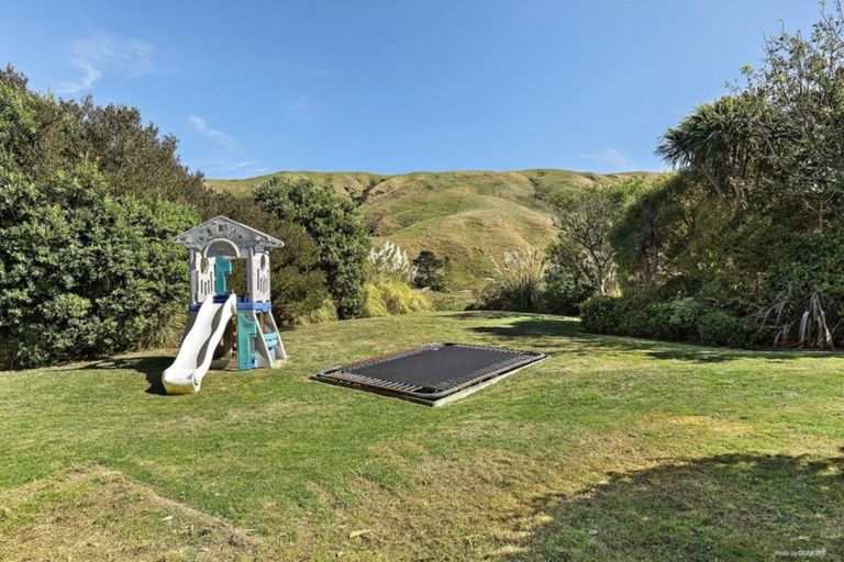 Photo of property in 707 Ohariu Valley Road, Ohariu, Wellington, 6037