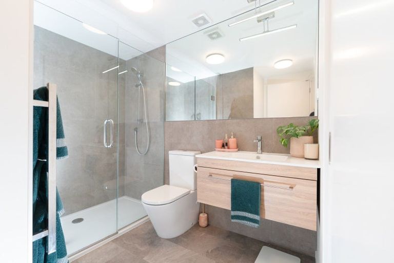 Photo of property in 63u6 Tiketike Way, Brooklyn, Wellington, 6021