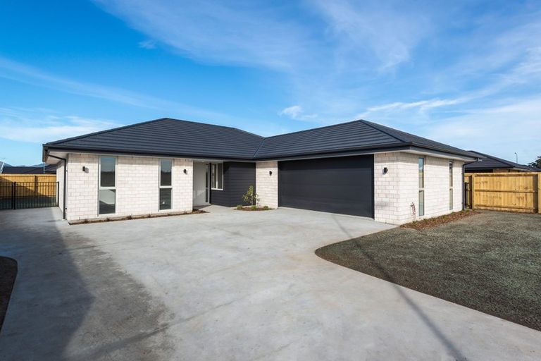 Photo of property in 27 Owaka Road, Wigram, Christchurch, 8025