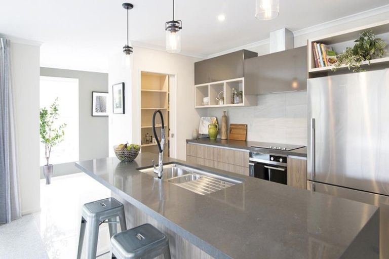 Photo of property in 3 Tavarnya Way, Patumahoe, Pukekohe, 2679
