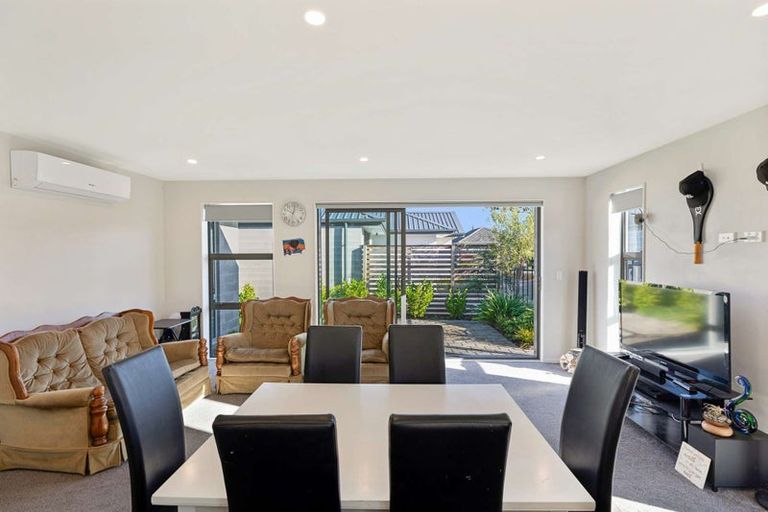 Photo of property in 8/3 Nyoli Street, Northcote, Christchurch, 8052