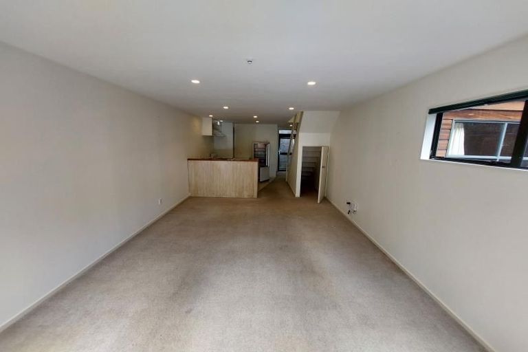 Photo of property in 2u3 Malcolm Lane, Thorndon, Wellington, 6011