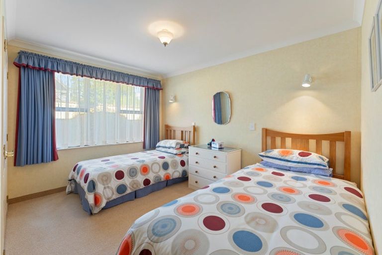 Photo of property in 5 Tararua Crescent, Otaki, 5512