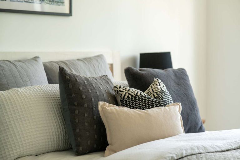 Photo of property in 6d Buisson Glade, West Harbour, Auckland, 0618