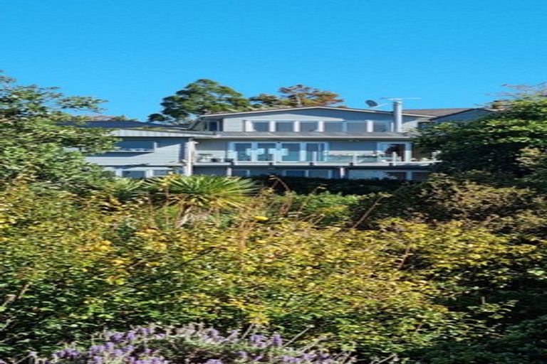 Photo of property in 11 Fenton Terrace, Cockle Bay, Auckland, 2014