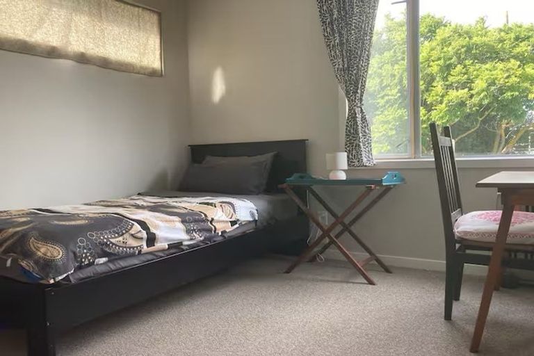 Photo of property in 10 Tirimoana Place, Te Awanga, 4102