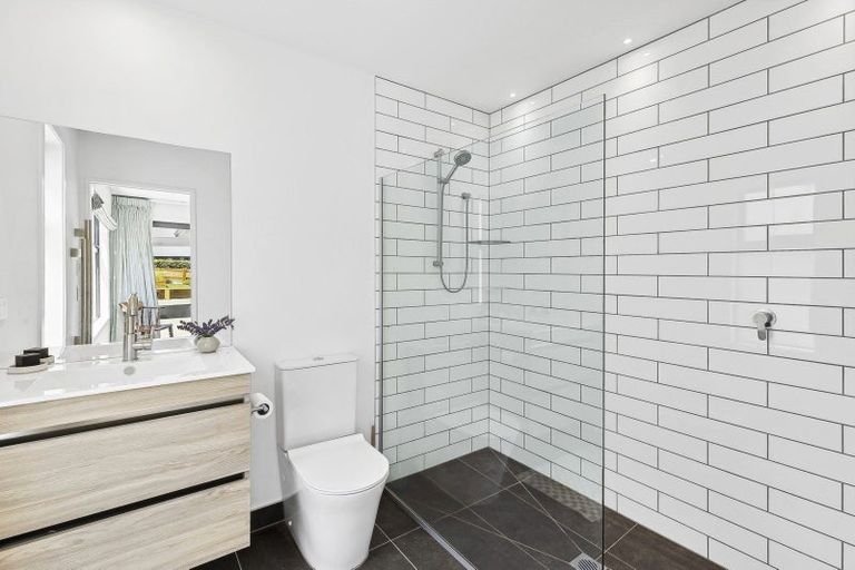 Photo of property in 14 Pounamu Avenue, Albert Town, Wanaka, 9305