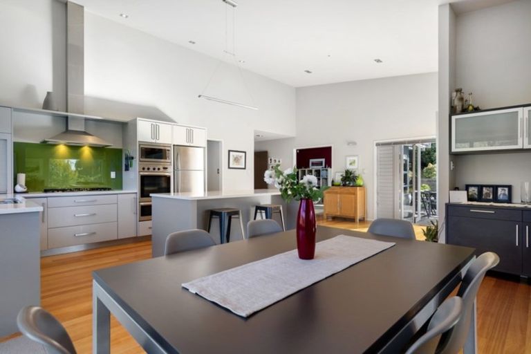 Photo of property in 3659l Kaitemako Road, Welcome Bay, Tauranga, 3175