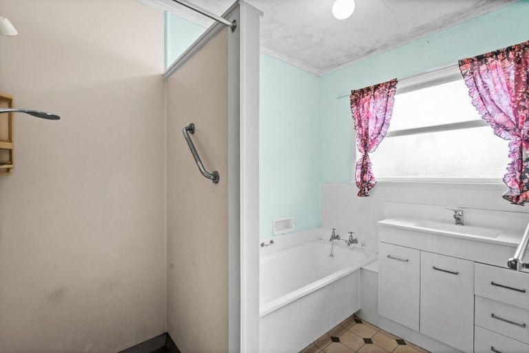 Photo of property in 59 Alexander Avenue, Onekawa, Napier, 4110